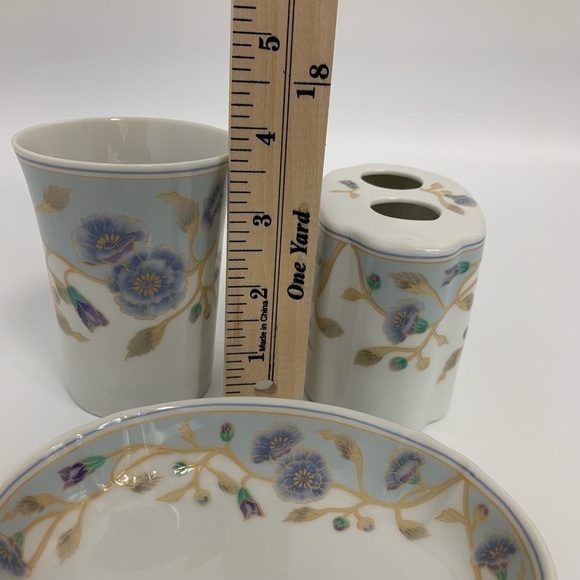 San Francisco Glory Floral Porcelain Toothbrush Holder Trinket Tray/Soap Dish - Picture 3 of 12